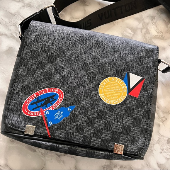 Crossbody Purse - Picture 3 of 10